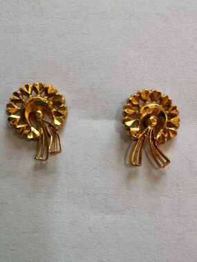 22k Gold Stud Earrings - Women Jewelry